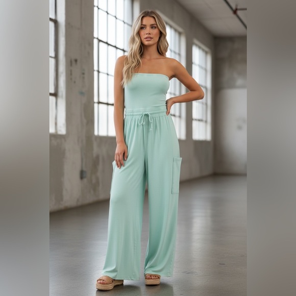 NWT Washed Drawstring Waist Strapless Cargo Pocket Wide Leg Jumpsuit Jumper